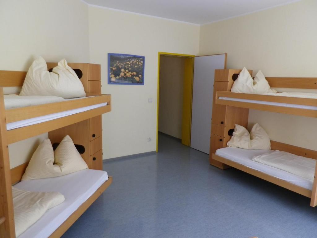 Jugend- Und Familiengaestehaus Klagenfurt Klagenfurt am Woerthersee Quarto foto